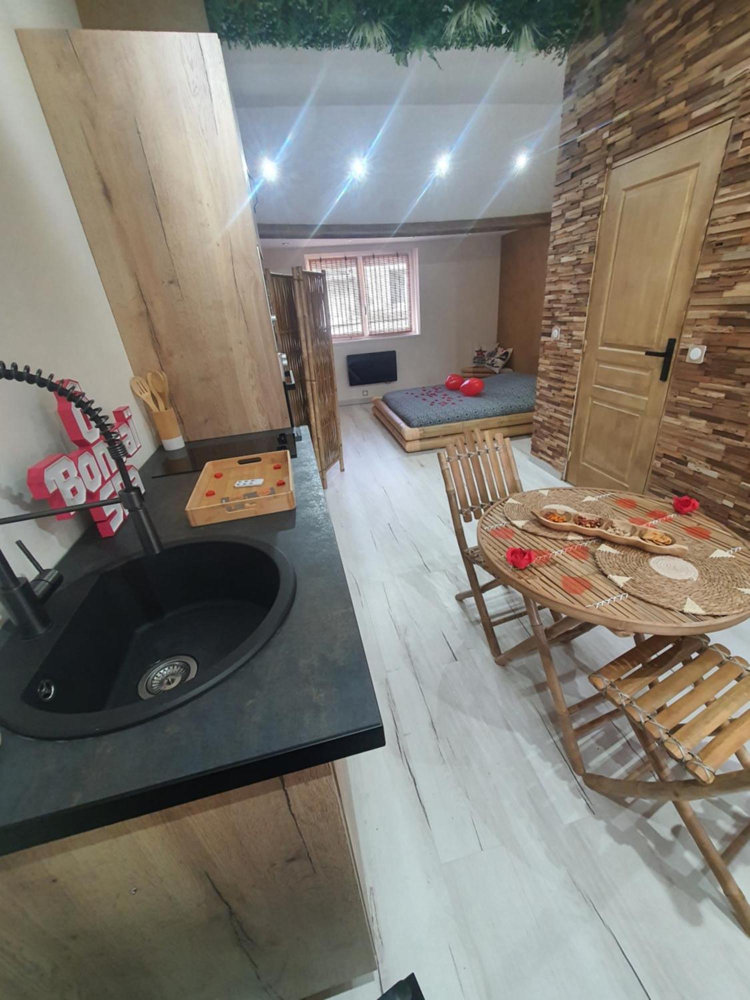 O Bonsai Spa Calais Dış mekan fotoğraf
